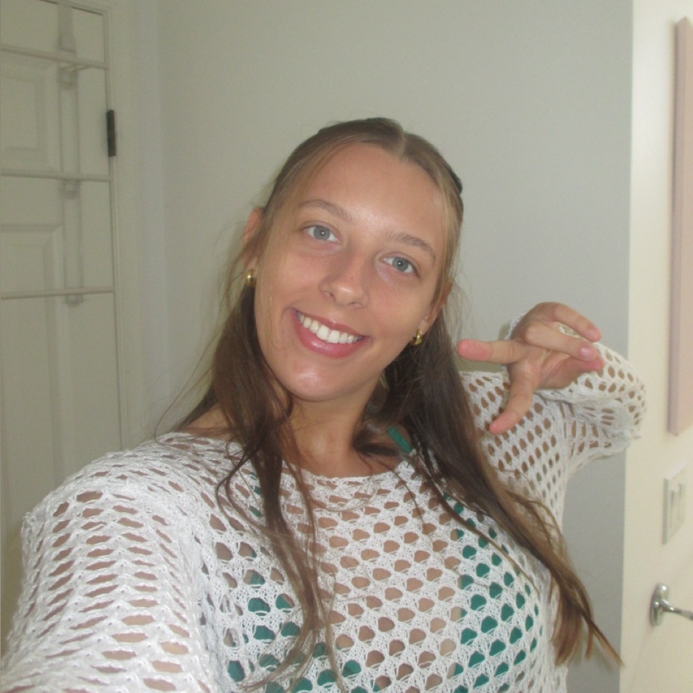 Meet your Posher, Hannah